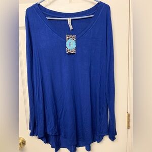 Color Alien 1x Long Sleeve Blue Tunic. NWT